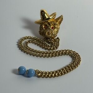 Vintage Lapel Pin Dog Wearing Sombrero Gold Tone‎ Unique Detailed Fur